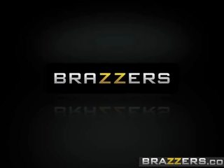 Brazzers - thanh thiếu niên như nó to - avi tình yêu seth gamble - âm hộ trên các hồ bơi bàn - trailer preview