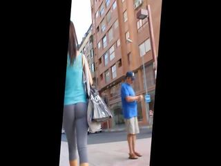 Megdöbbentő spanyol segg walking körül -ban szűk nadrág
