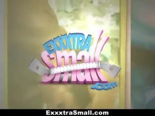 Exxxtrasmall - מזיין שלי קטן אחיות חרמן חבר!