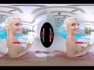 Realitylovers - pigtailed ýaşlar nicole piscine et fun