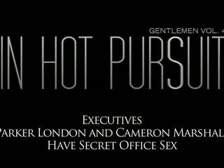 Executives parker london ve cameron marshall var öz eğlence seks